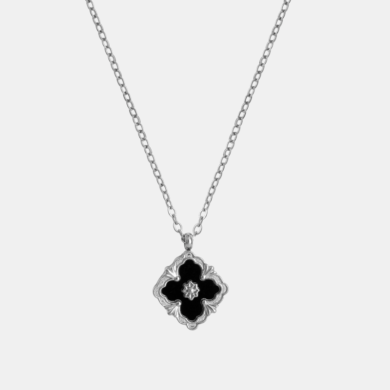 Molly Jewelry Four leaf Clover Necklace Silver (Black)