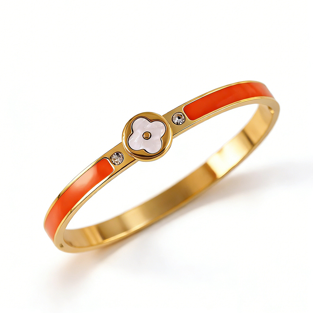 Molly Jewelry-Orange Clover Luxe-Bracelet