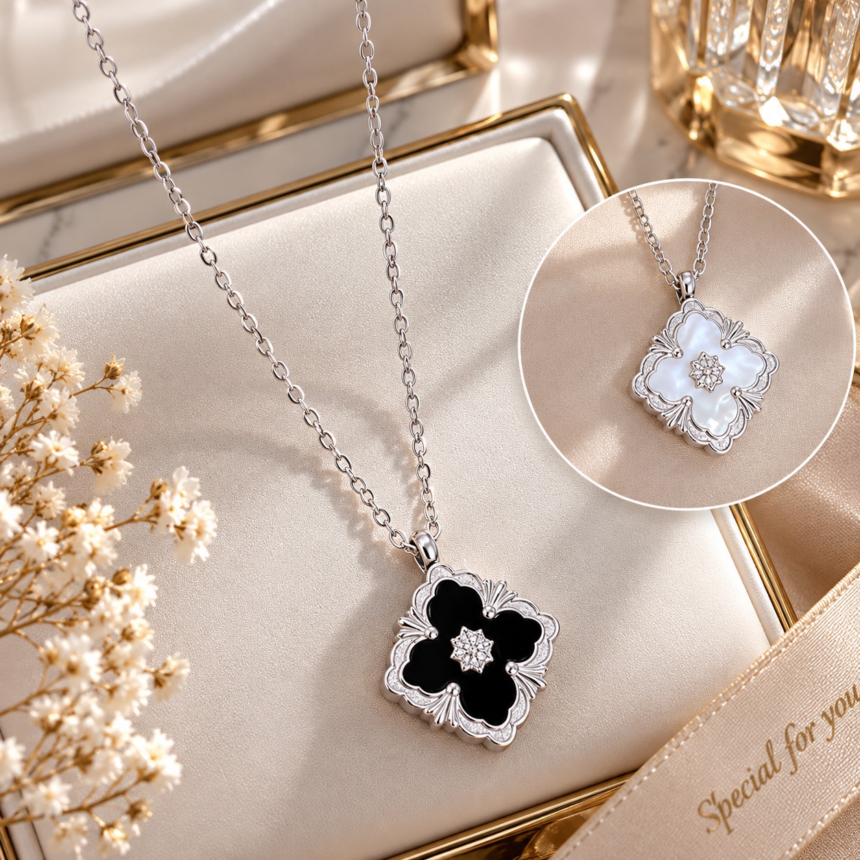 Molly Jewelry Four leaf Clover Necklace Sliver (Black/White)