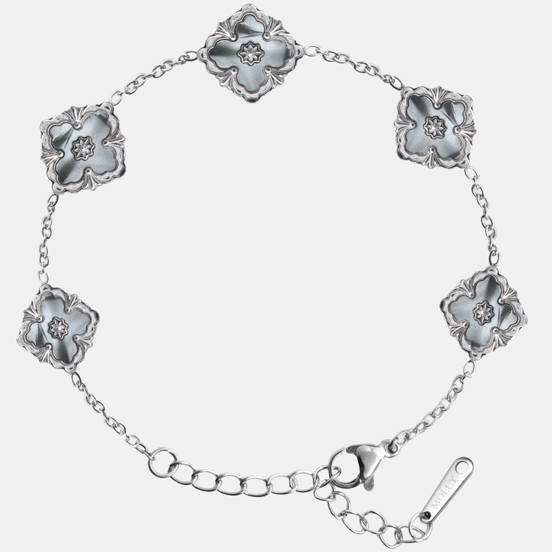 Molly Jewelry Lucky Sliver Grey Wristlet