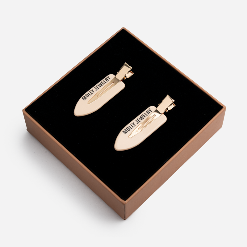 Backstage Glow Hair Clip-Vanilla Milk