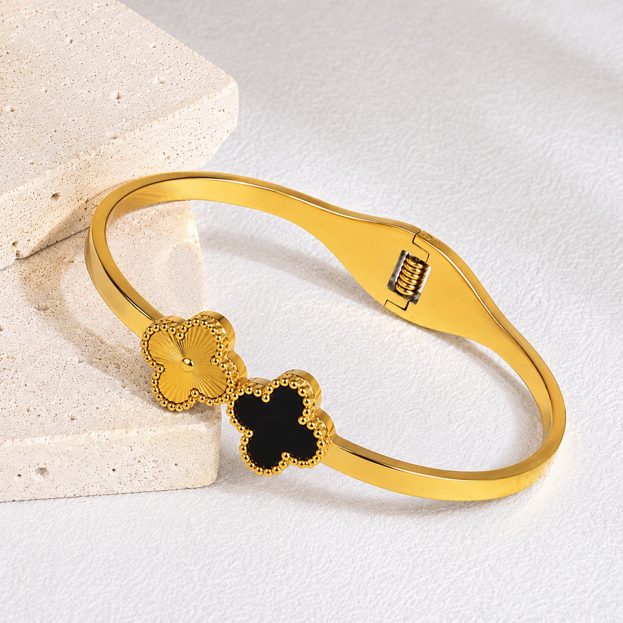 Molly Jewelry-Clover Signature-Bracelet-Black